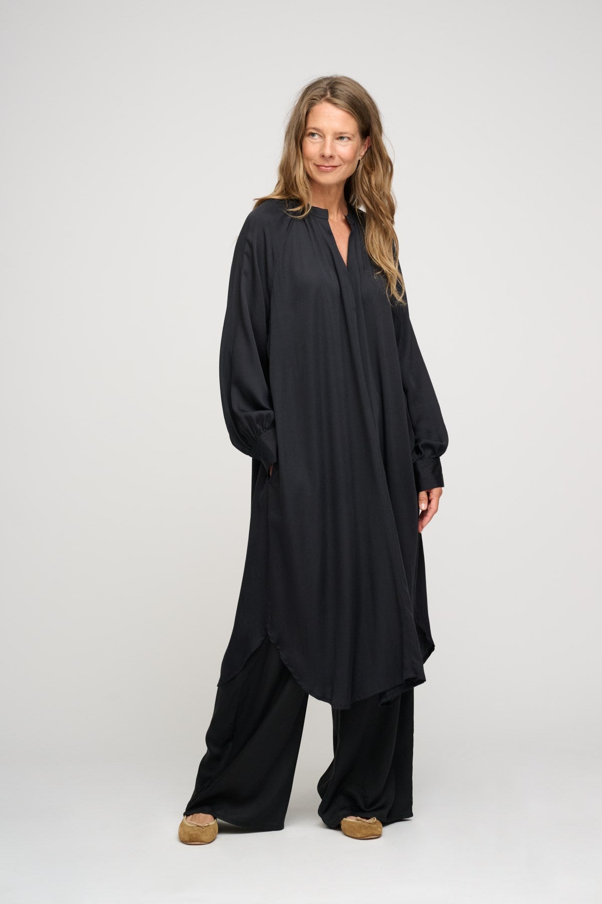 Mushie Dress (Black)