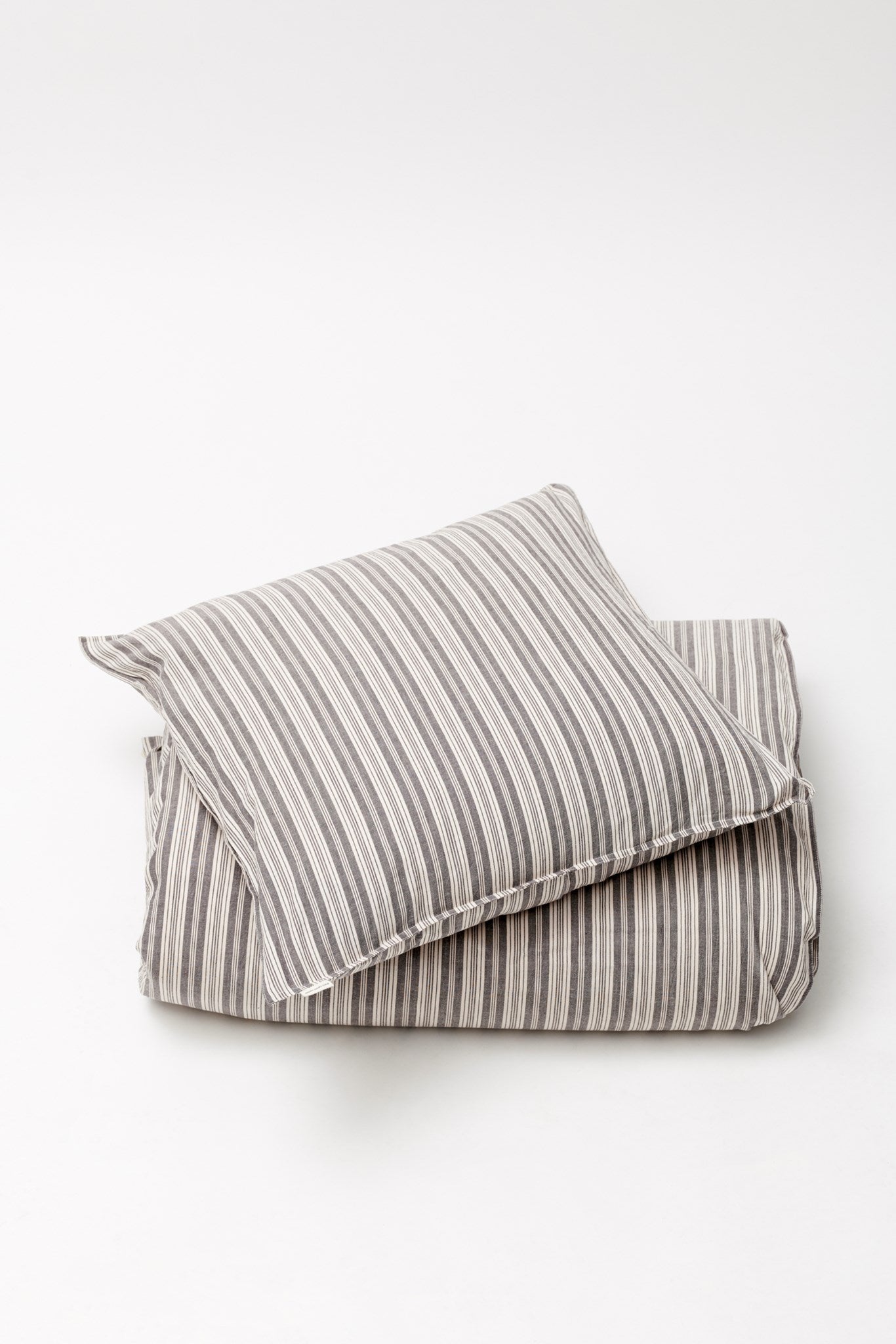 bed-linen-brown-stripe-i-buy-bed-linen-online-i-moshi-moshi-mind