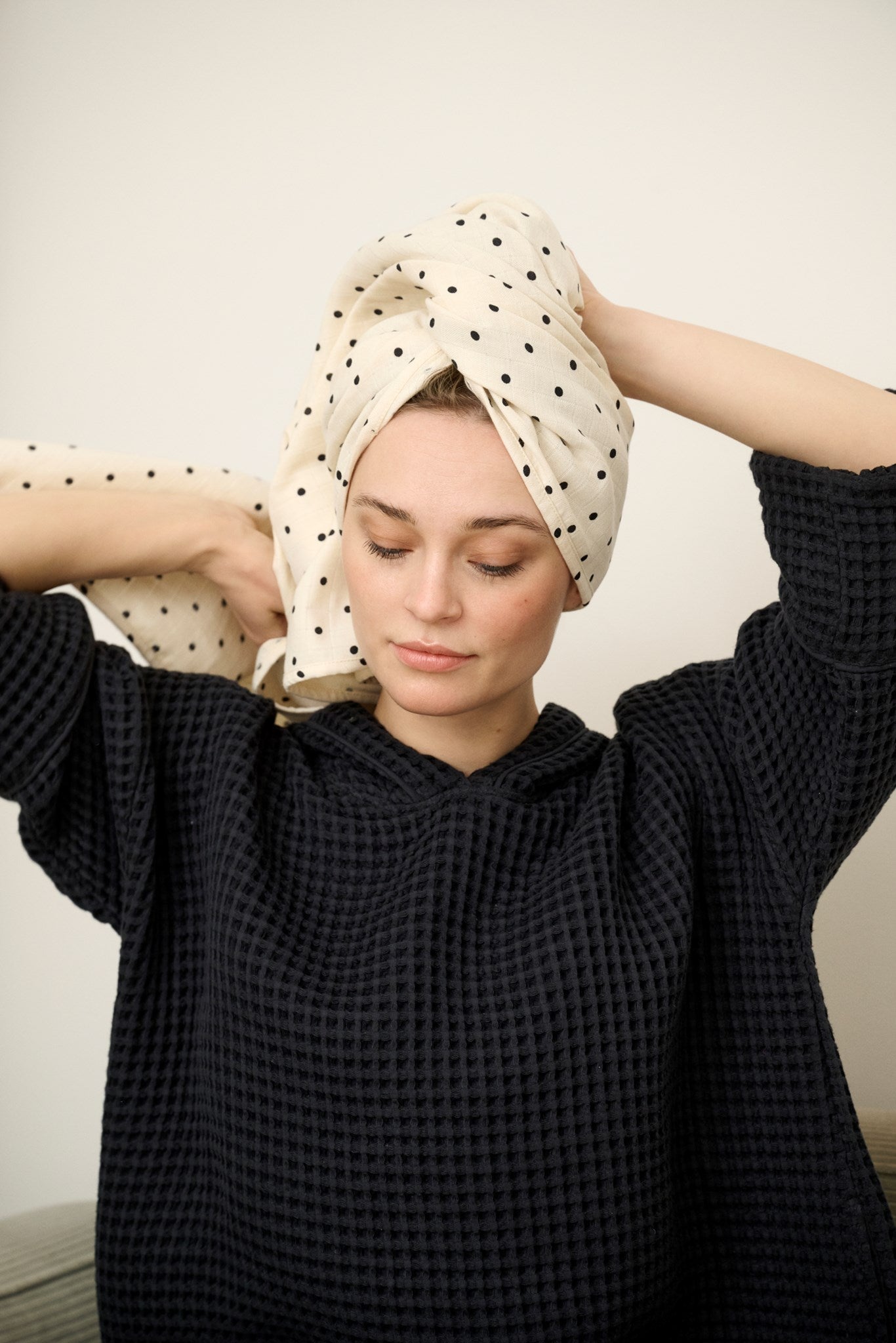 Black and white sales polka dot bath towels