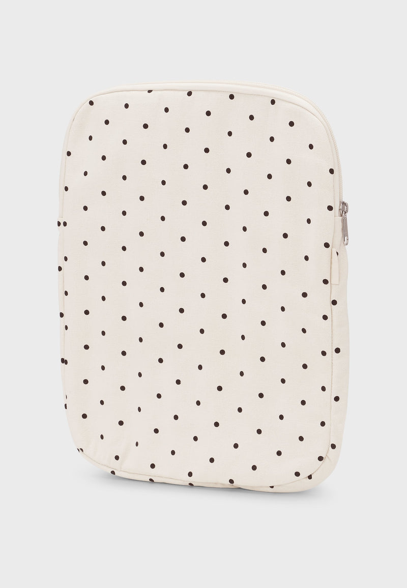 10568 Dottedcomputercover Ecrublackdots 2