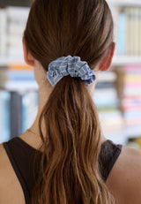 Lesswaste_scrunchie_heavenblue