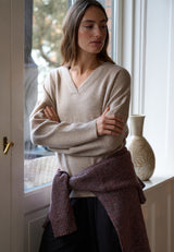 Ruth_vneck_beigemel2