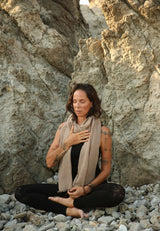 Ayana Devi Blackflower Laya Beigemel