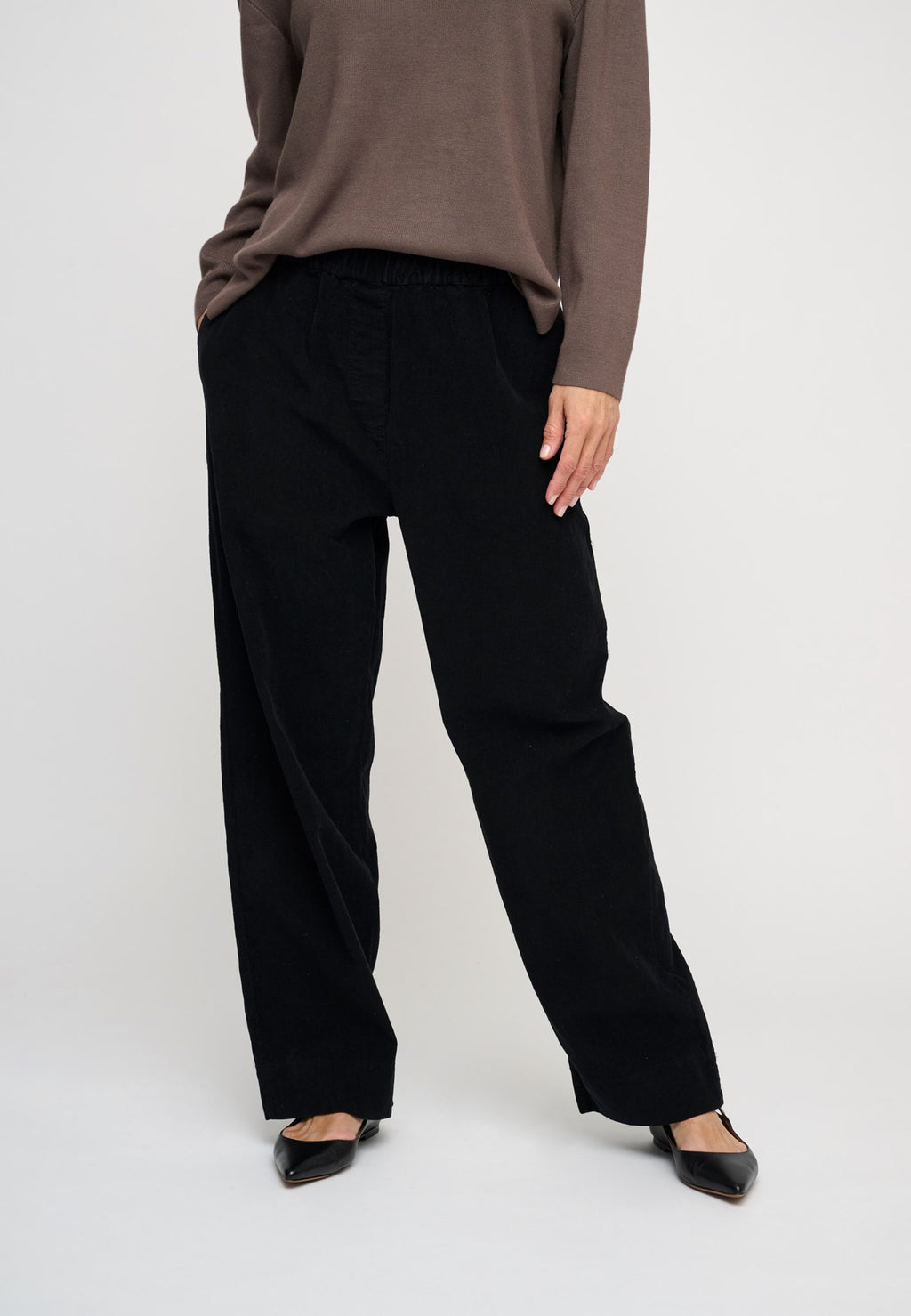 celeste_cord_pants_black_342_l