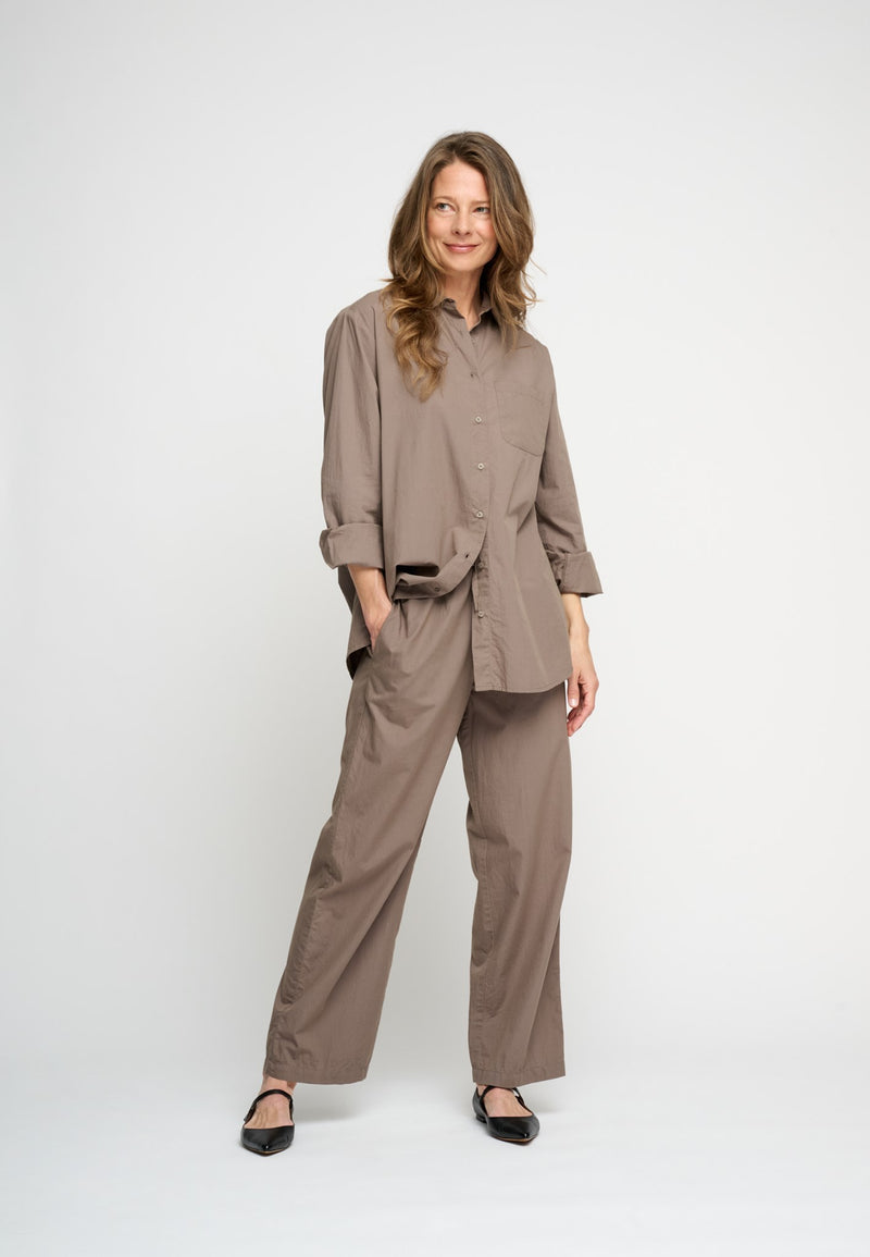 Gaia Shirt Moon Pants Dark Taupe 208 LOW