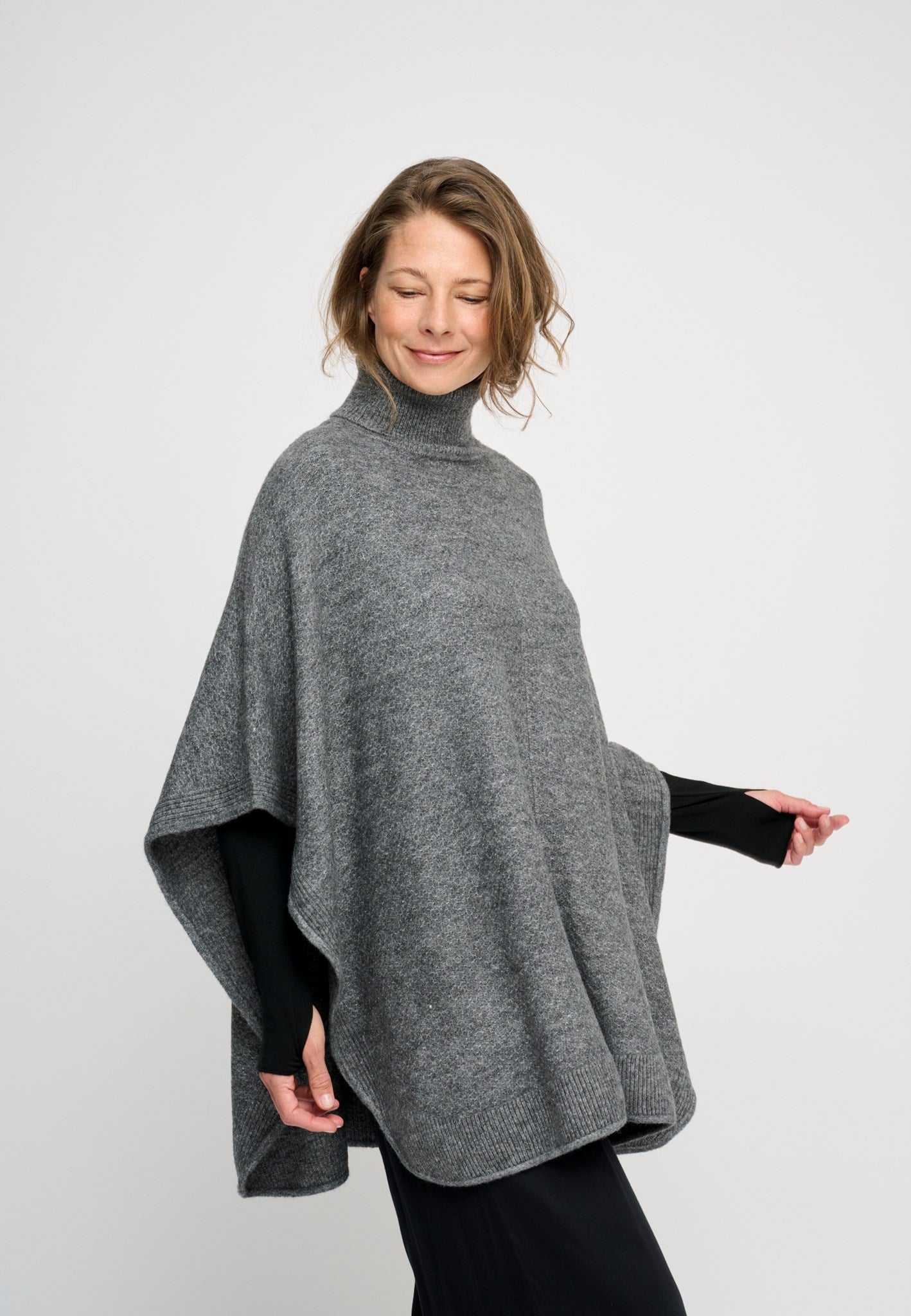 amaya knit poncho - dark grey melange – moshi moshi mind