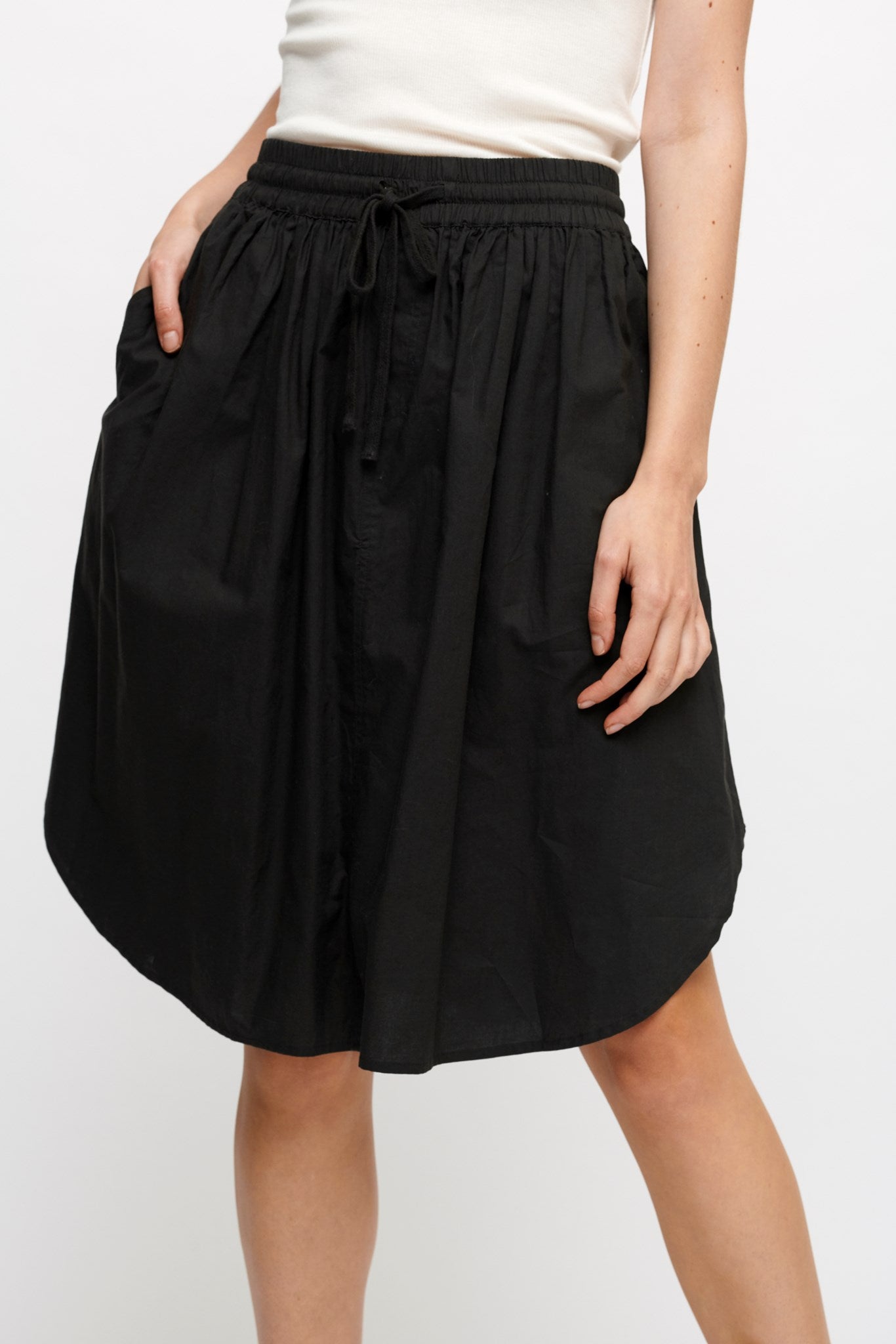 Curved Parts Skirt