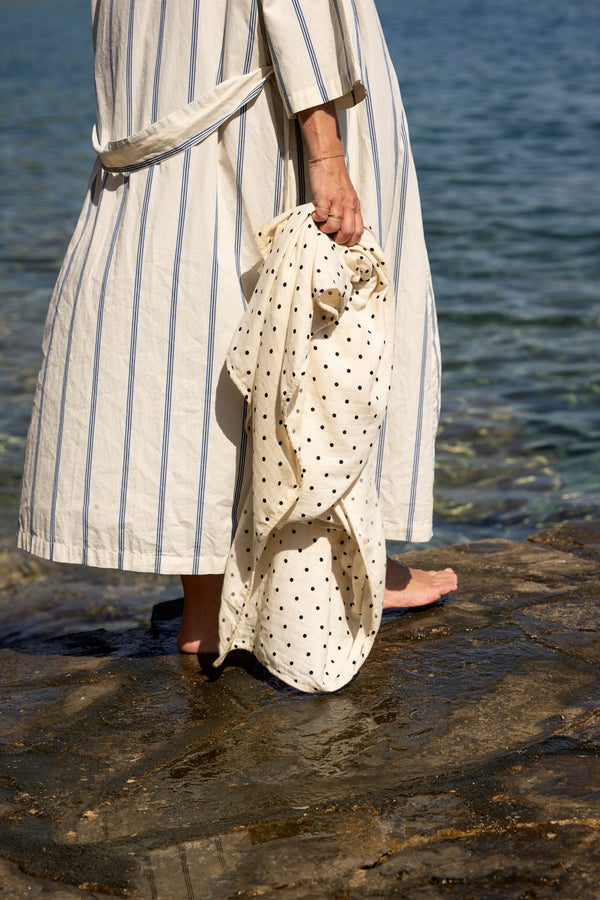 Gone Lune Robe Stripe Dotted Towel