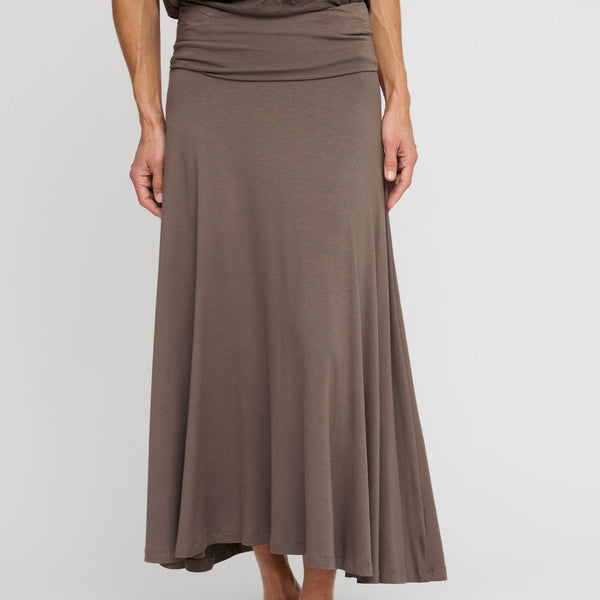 gracious_skirt_dark_taupe_0165