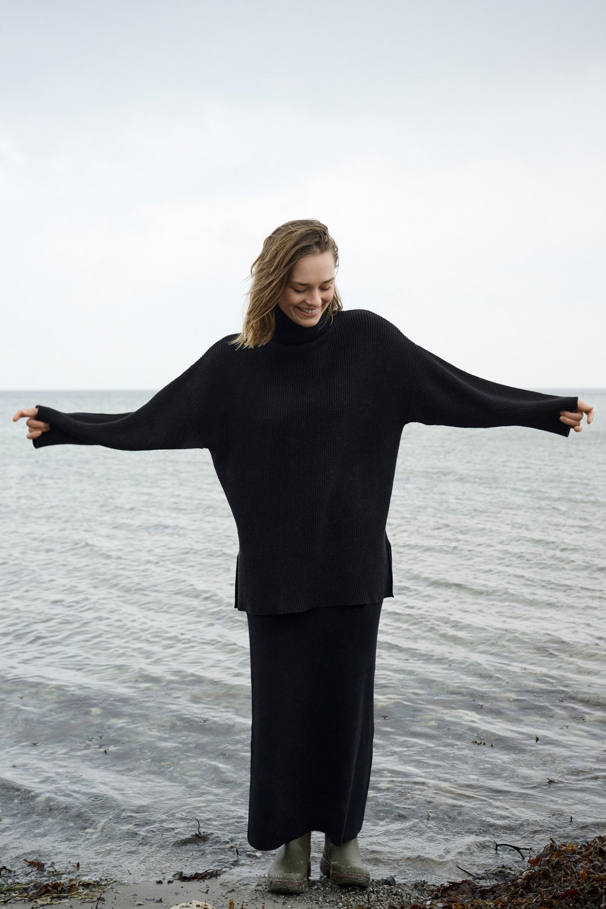 サイドスリットニットパンツ SIDE SLIT KNIT PANTS(ブラック)